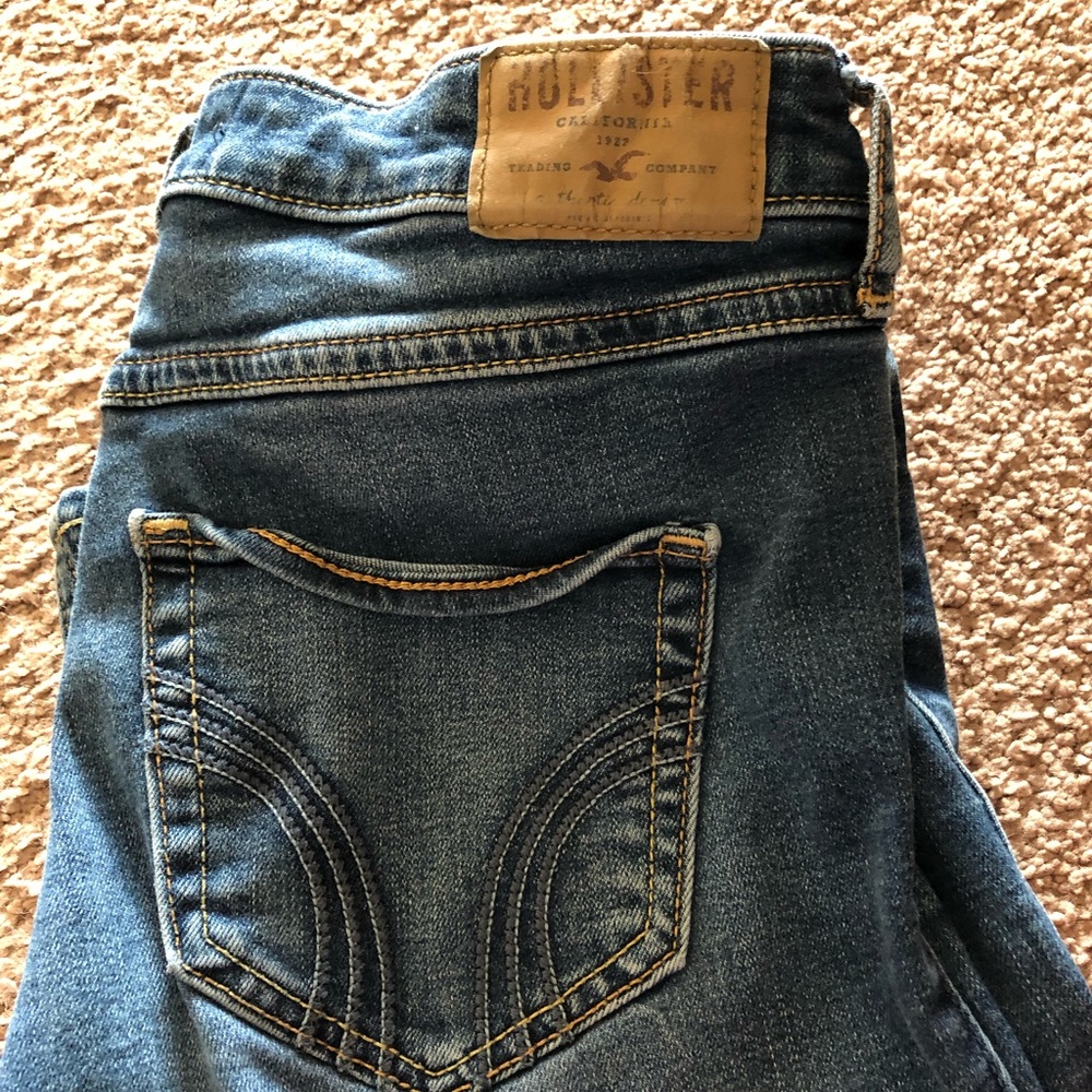 Hollister High Rise Distressed Skinny Jeans